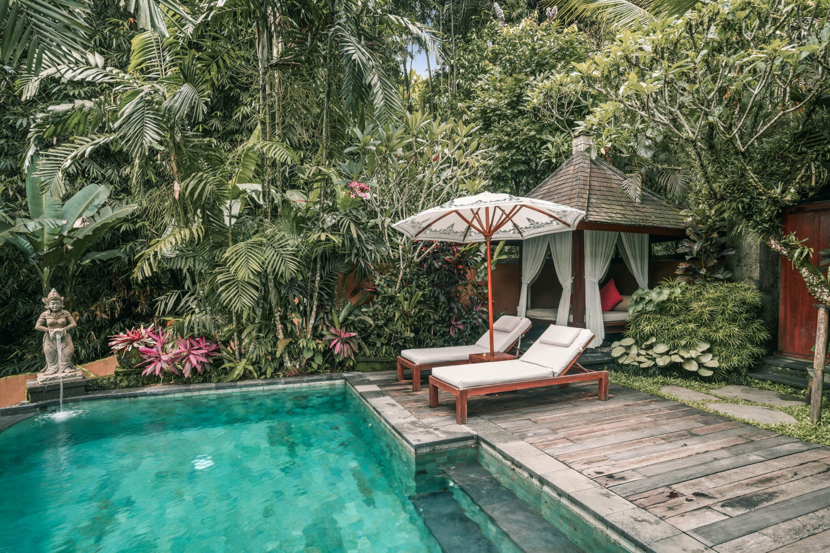 Kayon Jungle resort pool villa